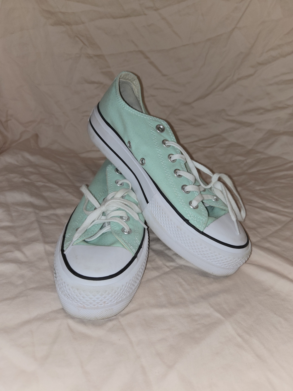 Converse Low Top Sneakers in Mint